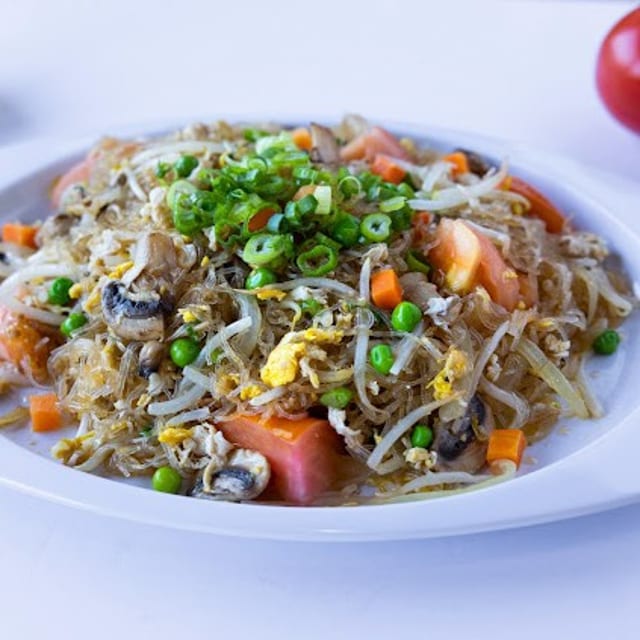 Pad Woon Seen.